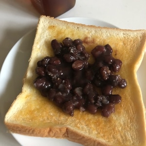 疲れている時にぴったり！小豆トースト